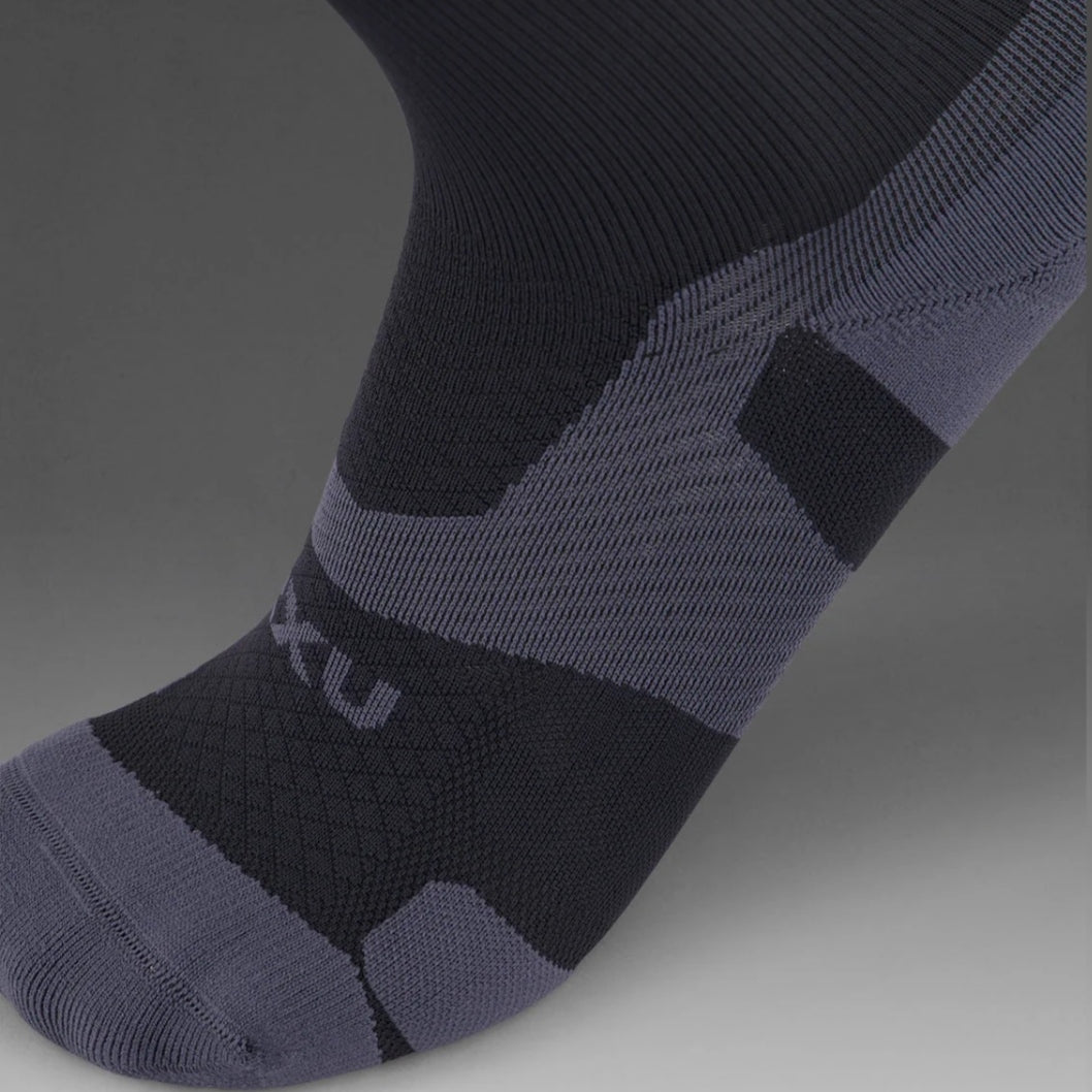 2XU Unisex Vectr Light Cushion Crew Socks — Black/Titanium