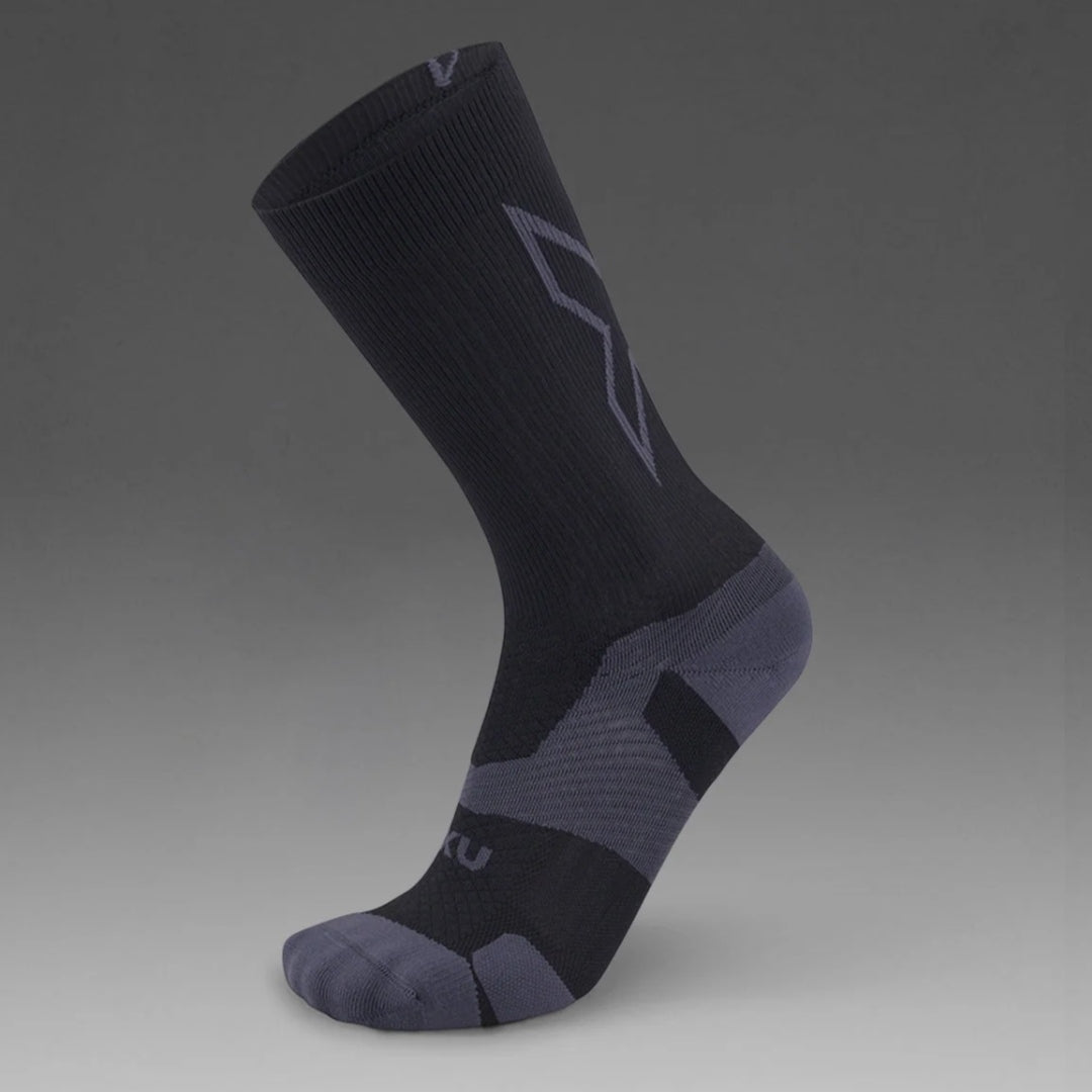 2XU Unisex Vectr Light Cushion Crew Socks — Black/Titanium