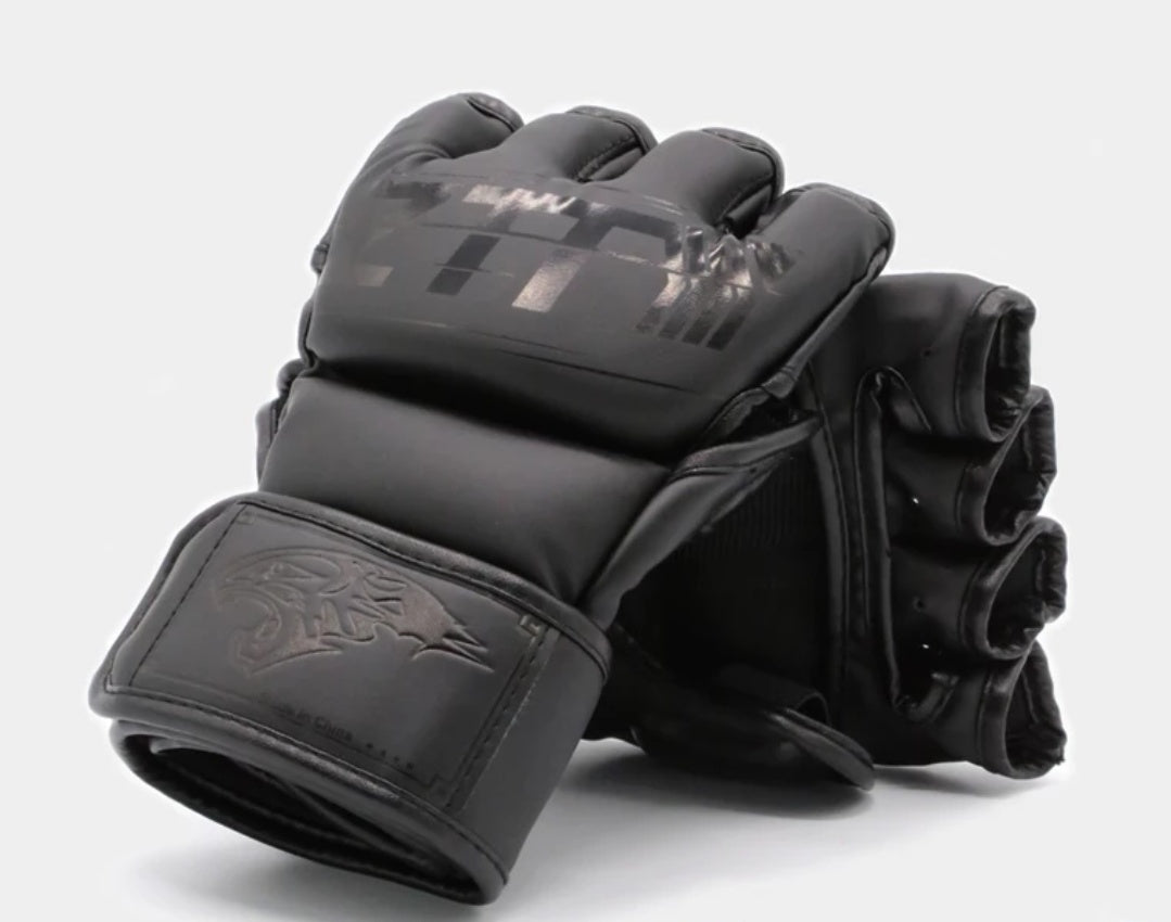 MMA Grappling Gloves High Quality PU Mateial MMA Fighting Half Gloves