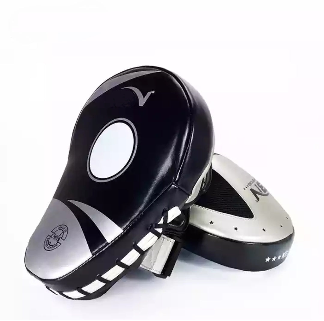 Pro Boxing Target Focus Mitts Punching MMA Thai Training Pads (One Pair)